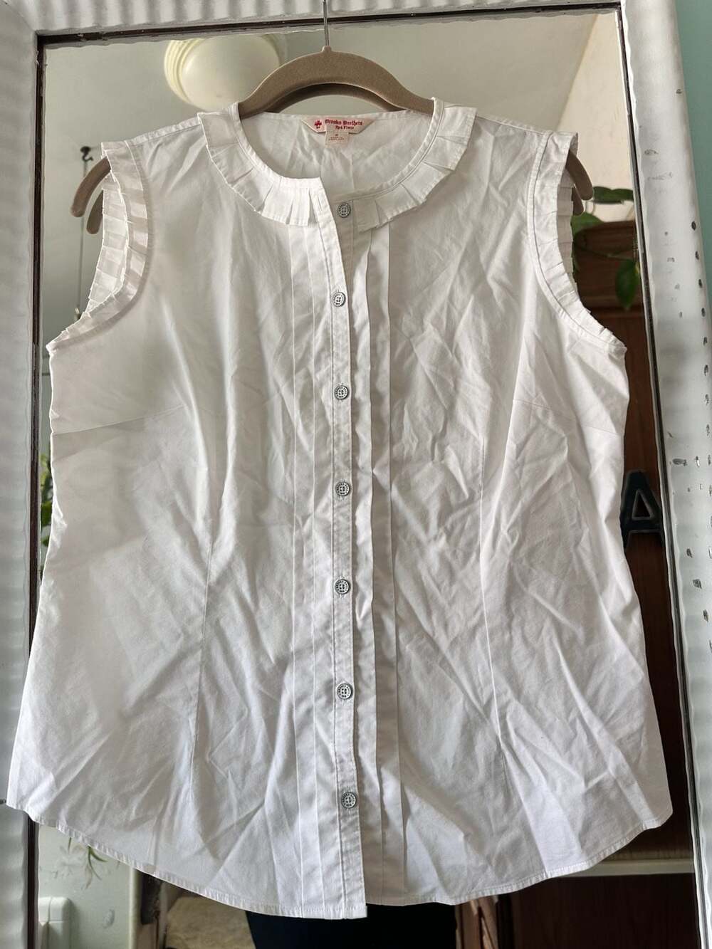 Brooks Brothers Red Fleece Sleeveless Ruffle Blouse Size 6